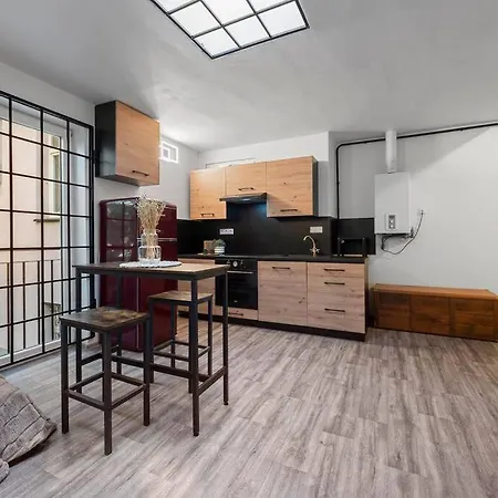 Apartamento Stefanikova Daisy *